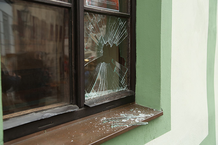 A2B Glass are able to board up broken windows while they are being repaired in Portishead.